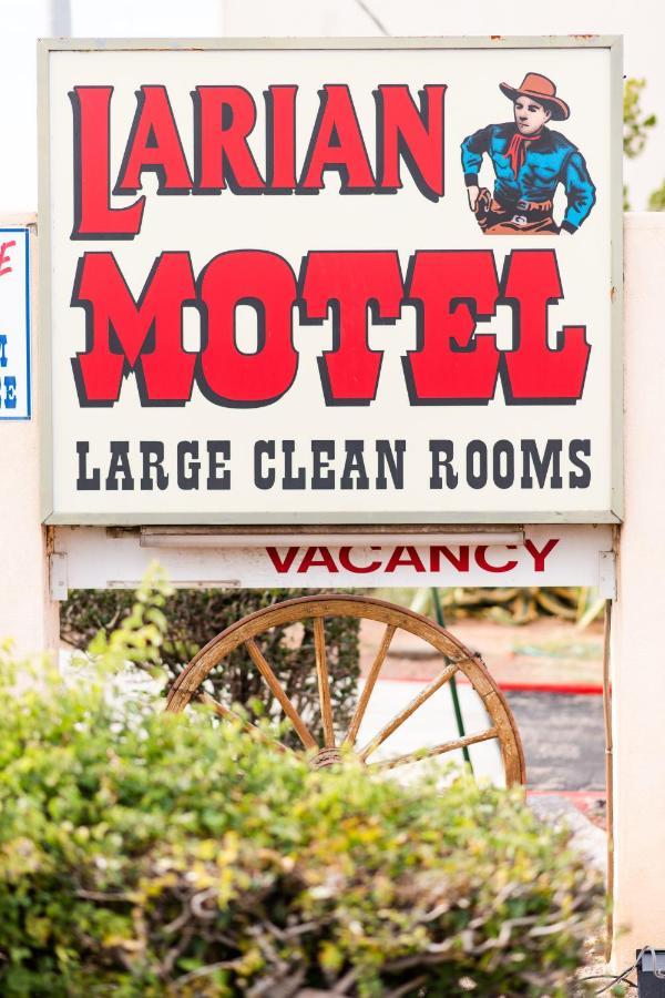 Larian Motel
